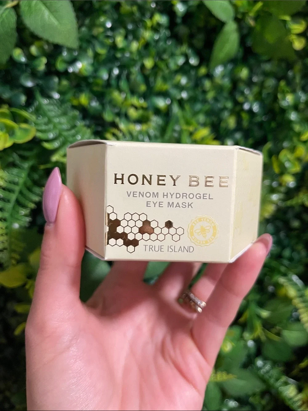 True Island Honey Bee Venom Hydrogel Eye Mask - 60 pads